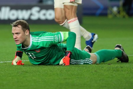 Manuel Neuer, facut praf de legendele lui Bayern: Parca are bocanci de schi in picioare