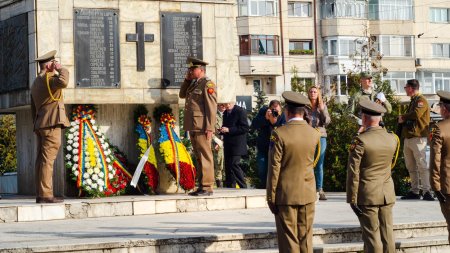 Ziua Armatei, sarbatorita astazi. Klaus Iohannis, Nicolae Ciuca si Marcel Ciolacu, impreuna in Parcul Carol