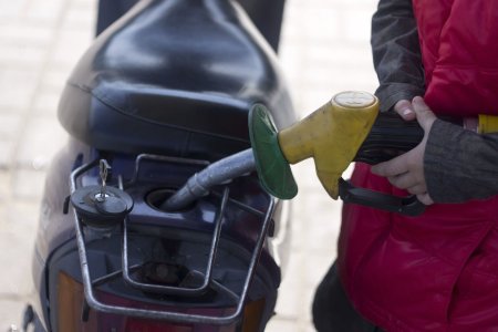 Preturile la carburanti au explodat. Cat au ajuns sa coste benzina si motorina. Ce alte majorari sunt asteptate