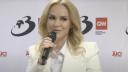 <span style='background:#EDF514'>GABRIELA FIREA</span> i-a invitat pe studentii de la SNSPA in Parlamentul European: Va astept la Strasbourg sau Bruxelles oricand veti decide