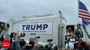 Trump a venit la un miting electoral intr-un camion de ridicare a gunoiului. 