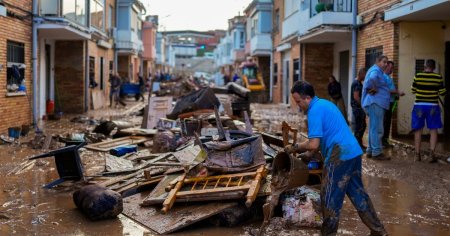 MAE anunta ca 16 romani sunt dati disparuti in urma inundatiilor din Spania. Alti sase concetateni au fost gasiti in siguranta