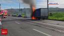 Incendiu violent la un camion care transporta colete, in Iasi. Soferul a scapat nevatamat