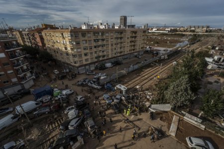 Bilantul inundatiilor din Spania a crescut la 214 de morti