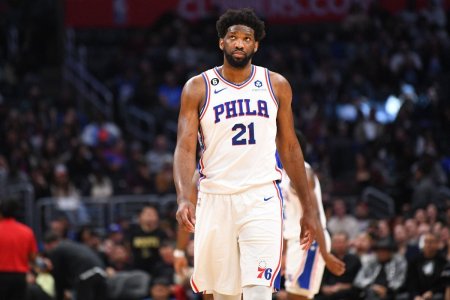 Joel <span style='background:#EDF514'>EMBIID</span> va fi investigat de NBA pentru o altercatie cu un reporter » Jurnalistul l-a pomenit pe fratele mort al jucatorului intr-un editorial dur