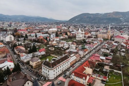 Nemtii si italienii isi fac <span style='background:#EDF514'>VACANTE</span>le in Romania. Care sunt cele mai populare destinatii