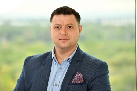 Ucrainienii de la <span style='background:#EDF514'>SOFTSERVE</span>, prezenti pe piata nationala din 2022, il numesc pe Emilian Bordea in functia de Delivery Director pentru Romania. Obiectivul meu este sa pozitionez Romania ca un hub cu expertiza avansata