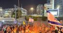 Proteste in Israel impotriva demiterii ministrului Apararii, Yoav Gallant. Trafic blocat in Tel Aviv