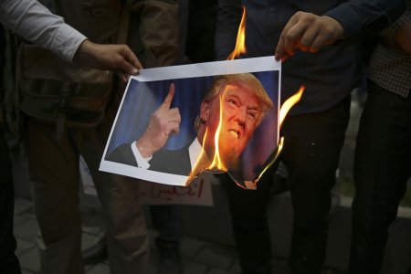 Complot iranian dejucat: agent al Te<span style='background:#EDF514'>HERA</span>nului acuzat de planificarea asasinarii presedintelui ales, Donald Trump