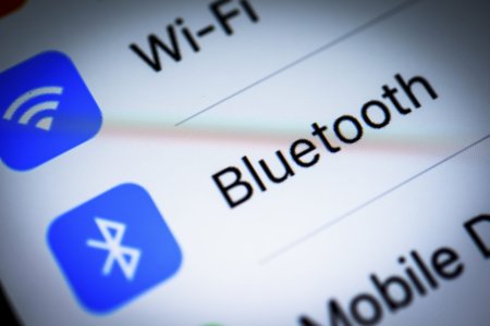 Denumirea Bluetooth, tehnologia prezenta pe toate telefoanele noastre, isi are originile intr-un personaj istoric de acum 1.000 de ani