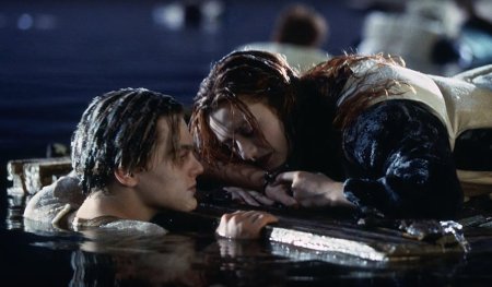 <span style='background:#EDF514'>KATE WINSLET</span> dezvaluie adevarul despre scena usii plutitoare din Titanic | VIDEO