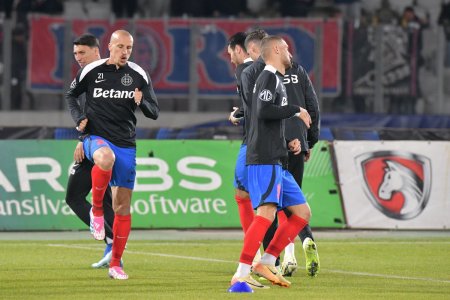 Ingrijorare la FCSB pentru situatia lui Vlad Chiriches! Ce accidentare a suferit fundasul la incalzire inaintea partidei cu U Cluj + Detalii despre leziunile lui Tavi Popescu si Baluta