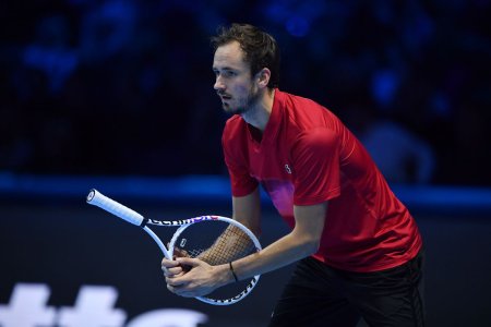 Fara precedent! Daniil Medvedev a <span style='background:#EDF514'>RABU</span>fnit la conferinta de presa de la Turneul Campionilor: Vreau sa se termine TOTUL