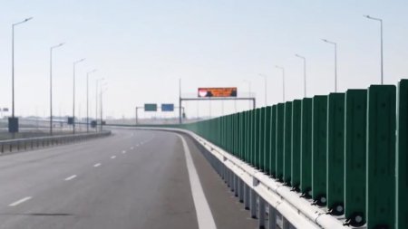 In urmatorii 4 ani ar trebui sa circulam pe inca 1.000 de <span style='background:#EDF514'>KILOMETRI</span> noi de autostrada si drum expres, sustine Sorin Grindeanu