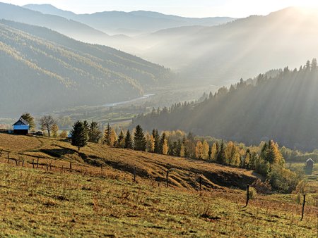 Urmeaza schimbarea la fata a Moldovei: Operatorii din turism se asteapta ca autostrada sa contribuie la <span style='background:#EDF514'>DEZVOLTAREA TURISMULUI</span> in zona. Cred ca o parte din turistii care merg pe Valea Prahovei vor migra catre Bucovina