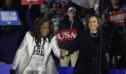 Oprah Winfrey acuzata ca a luat un milion de dolari pentru a o sustine pe Kamala Harris