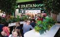 Lantul de restaurante Spartan vrea sa se extinda pe pietele externe in sistem de franciza. In Romania, 39 din cele 70 de unitati sunt operate de parteneri. Astazi, firma e detinuta de sapte antreprenori