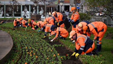 Kremlinul anunta ca are nevoie de imigranti care sa munceasca in Rusia: Traim in cea mai mare tara din lume, dar suntem putini