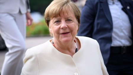 Angela Merkel isi apara mostenirea poli<span style='background:#EDF514'>TICA</span>: Relatii cu Rusia si blocarea aderarii Ucrainei la NATO