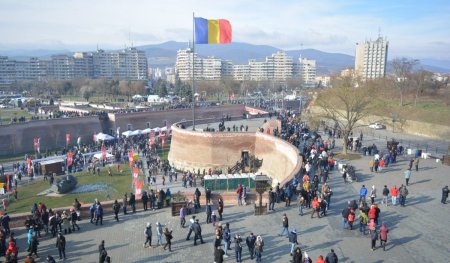 Candidati judetul Alba alegeri parlamentare 2024. Cine candideaza in Alba la Camera De<span style='background:#EDF514'>PUTA</span>tilor si Senat