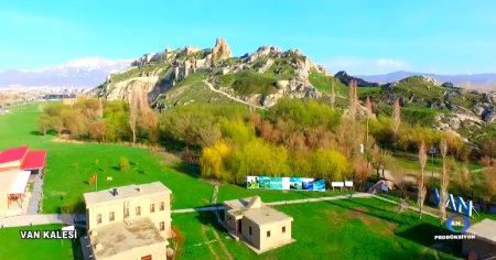 Fascinantul castel vechi de 3.000 de ani si misterele sale. Van, capitala milenara de pe taram turcesc