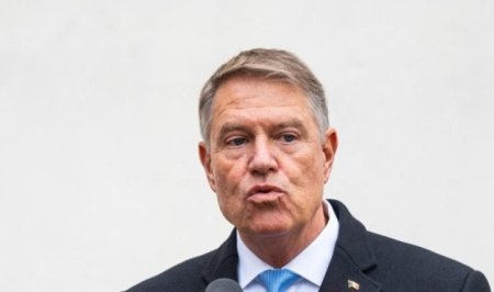 Cum a aparut presedintele Klaus Iohannis la sectia de votare, la alegerile parlamentare. Ce a transmis si de ce si-a cerut scuze