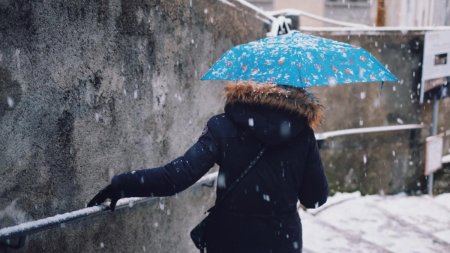 Prognoza meteo pentru prima saptamana din decembrie: Vreme va fi inchisa in toata tara. ANM a anuntat in ce zone va <span style='background:#EDF514'>NINGE</span>