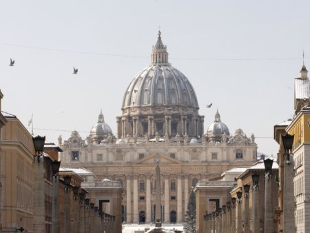 Vaticanul instaleaza o camera web la mormantul Sfantului Petru pentru jubileul catolic