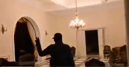 Rebelii sirienii au capturat palatul prezidential din Alep si arata luxul si opulenta in care traieste presedintele Bashar Al-Assad