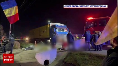 Accident tragic in Cluj. Doi tineri au murit dupa ce masina lor a intrat pe contrasens si s-a izbit de un camion