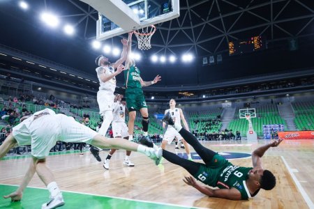 U-BT Cluj-Napoca, lipsita de solutii in defensiva, a incasat a 5-a infrangere in EuroCup » Mihai Silvasan: Nu am avut <span style='background:#EDF514'>PASIUNE</span>a necesara