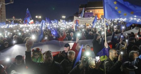 Cum va arata Romania dupa alegeri: Ca Polonia sub Tusk sau ca Polonia sub Kaczynski. Analiza lui <span style='background:#EDF514'>SIEGFRIED</span> Muresan