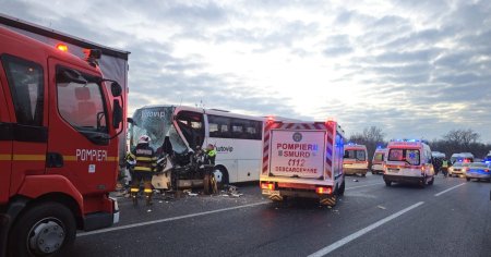 Autocar cu 32 de persoane, implicat intr-un accident, in Ialomita. A fost activat Planul Rosu de Interventie