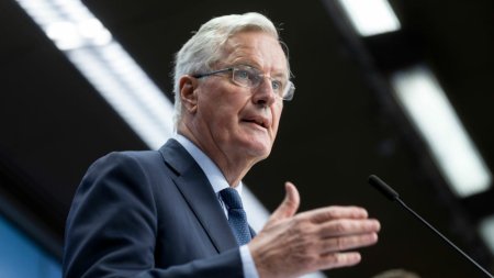 Michel Barnier si-a prezentat demisia. Macron ii cere sa se ocupe de afacerile curente pana la numirea unui nou premier