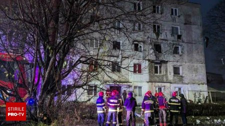 Explozie puternica intr-un bloc de garsoniere din municipiul Bacau. Peste 40 de persoane au fost evacuate