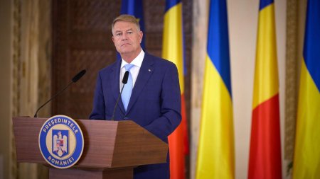 Iohannis, mesaj de Ziua Constitutiei: Deciziile pe care le-am luat au avut la baza <span style='background:#EDF514'>PRINCIPIUL</span> apararii democratiei