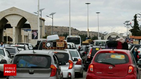 Interdictie de circulatie la Damasc pana luni dimineata. Liderul HTS soseste in capitala siriana