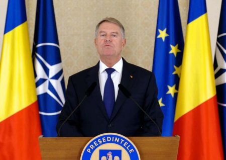 Iohannis, mesaj cu ocazia Zilei Constitutiei: Ne aflam intr-un moment de <span style='background:#EDF514'>PROFUNDA</span> responsabilitate