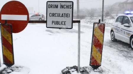 Circulatie restrictionata din cauza ninsorii abundente pe un drum national, in Harghita