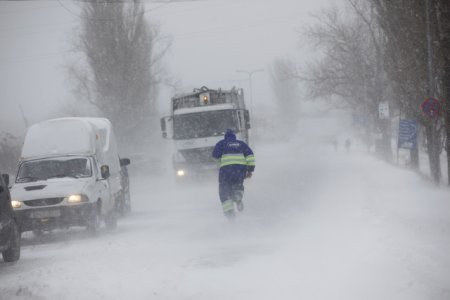 Trafic restrictionat si in Neamt din cauza ninsorii