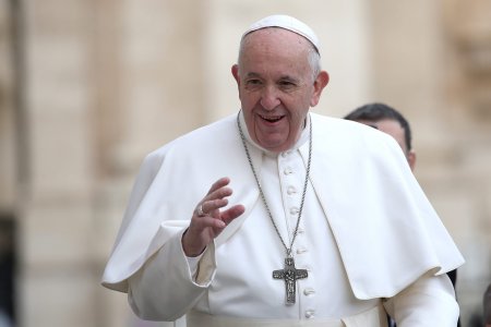 Papa Francisc cere respect pentru femei: 