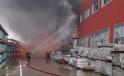 Incendiu puternic in Craiova, la un depozit de materiale de constructii