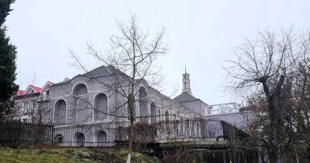 Locul unde au cinat Hrusciov, Ceausescu si Dej, emblema anilor '50 din Hunedoara. Cum este folosit la 70 de ani de la deschidere