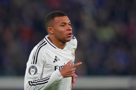 Mbappé atinge <span style='background:#EDF514'>BORN</span>a de 50 de goluri in Liga Campionilor, dar ingrijoreaza cu o posibila accidentare