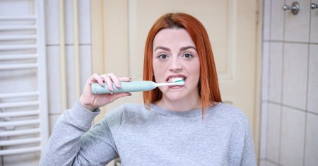 Sanatatea gingiilor in tratamentul ortodontic: O prioritate neglijata?