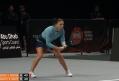 Simona Halep a revenit cu succes pe teren, in Abu Dhabi! Victorie in fata Igai Swiatek, dupa 5 game-uri castigate consecutiv