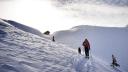 E risc urias de avalansa in Muntii Bucegi si Fagaras. Avertismentul salvamontistilor pentru turisti