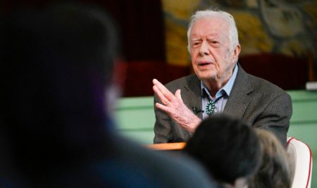 Jimmy Carter, al 39-lea Presedinte al SUA si castigator al Premiului Nobel pentru <span style='background:#EDF514'>PACE</span>, a murit