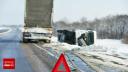 Mii de pesti au murit dupa o coliziune intre trei camioane, pe autostrada. Patru persoane au fost grav ranite