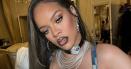 Rihanna, cel mai sexy Cupidon! S-a vazut totul prin lenjeria intima